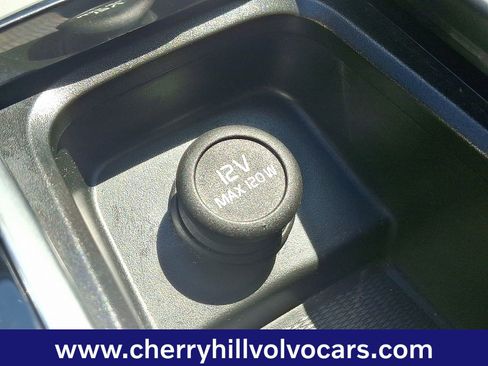 Certified 2024 Volvo XC90 B5 Core w/ Protection Package Premier image 25