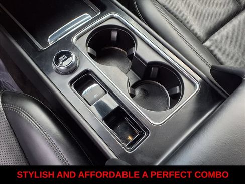 Used 2022 Lincoln Corsair AWD w/ Equipment Group 101A image 15