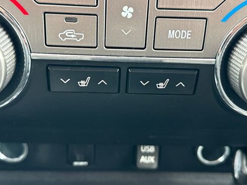 Used 2019 Toyota Tundra Limited w/ Limited Premium Package image 32