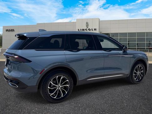 New 2026 Lincoln Nautilus Premier AWD/4WD image 3