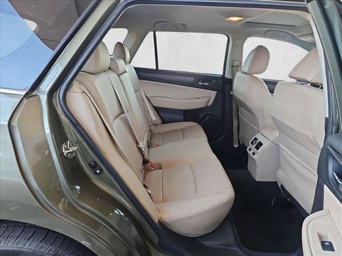 Used 2017 Subaru Outback 2.5i Limited AWD/4WD image 21
