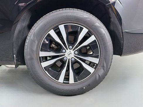 Certified 2023 Volvo XC60 B5 Core image 30