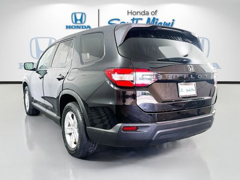 Used 2023 Honda Pilot LX image 4