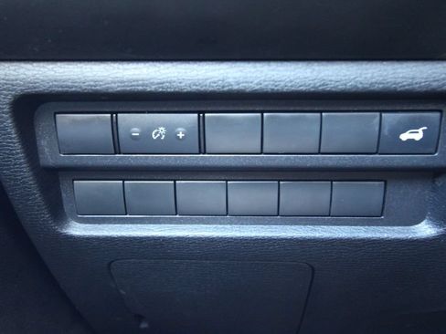 Used 2024 Mitsubishi Outlander SE AWD/4WD image 25