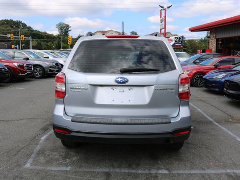 Used 2015 Subaru Forester 2.5i w/ Alloy Wheel Package image 3