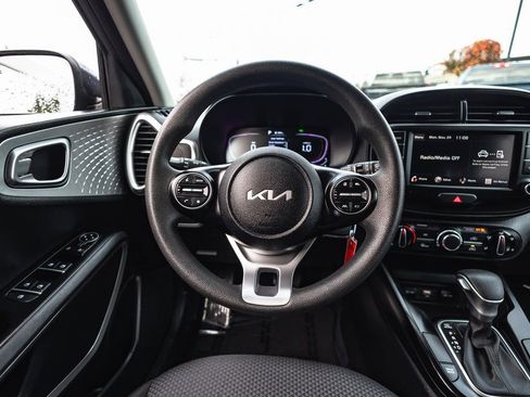 Used 2024 Kia Soul LX w/ Option Group 015 image 25