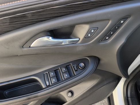 Used 2017 Buick Envision Essence image 13