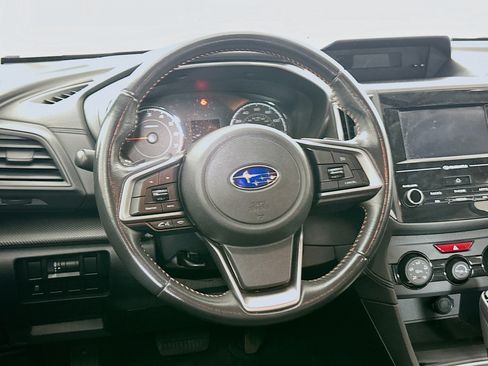 Used 2018 Subaru Crosstrek 2.0i Premium AWD/4WD image 17