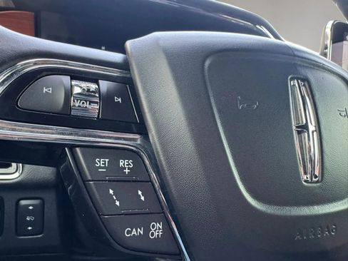 Used 2019 Lincoln Navigator Reserve w/ Cargo Package AWD/4WD image 26