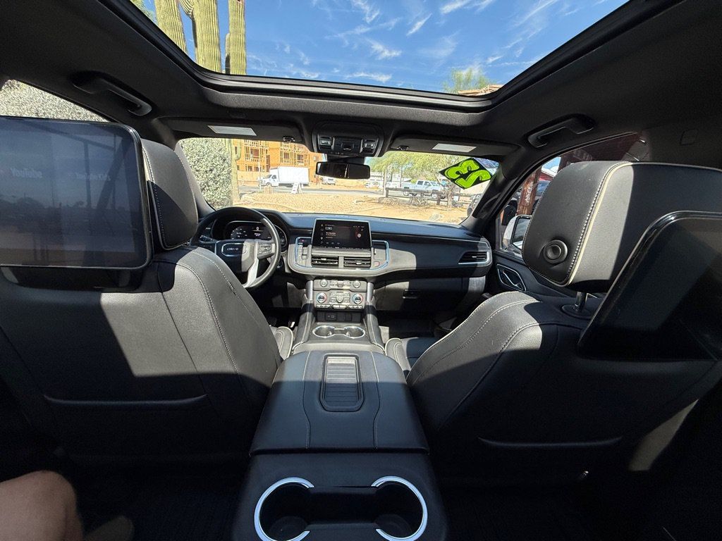 Used 2023 GMC Yukon SLT w/ SLT Premium Package AWD/4WD image 23