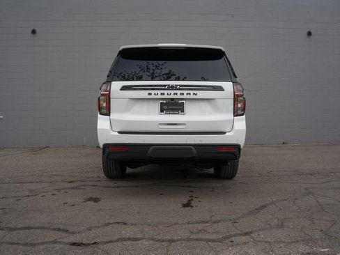 Used 2023 Chevrolet Suburban Z71 w/ Luxury Package AWD/4WD image 6