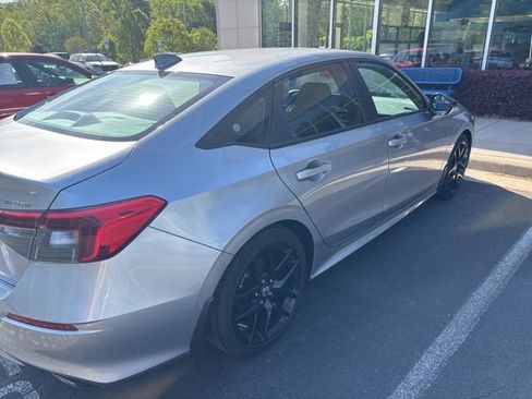 Used 2024 Honda Civic Sport image 10
