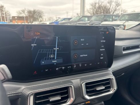 Used 2025 Ford Mustang Premium image 32