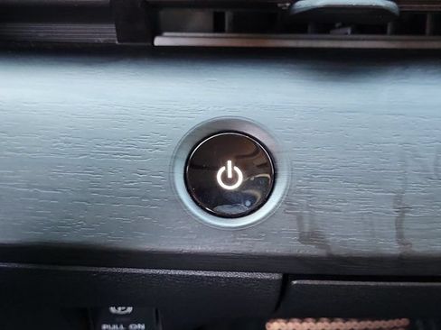 Used 2024 Nissan Ariya AWD image 19