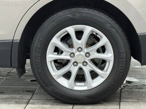 Used 2018 Chevrolet Equinox LT image 7