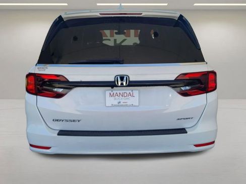 Used 2024 Honda Odyssey Sport image 9