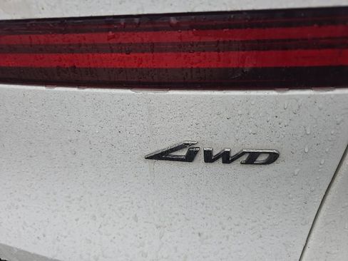 Certified 2023 Genesis GV70 2.5T w/ Sport Prestige Package image 7