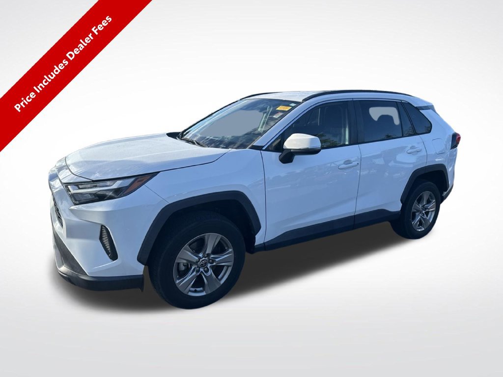 Used 2022 Toyota RAV4 XLE FWD image 1