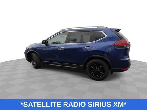 Used 2018 Nissan Rogue SV image 7