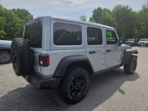 Used 2023 Jeep Wrangler Unlimited w/ Sun & Screen Package AWD/4WD image 4