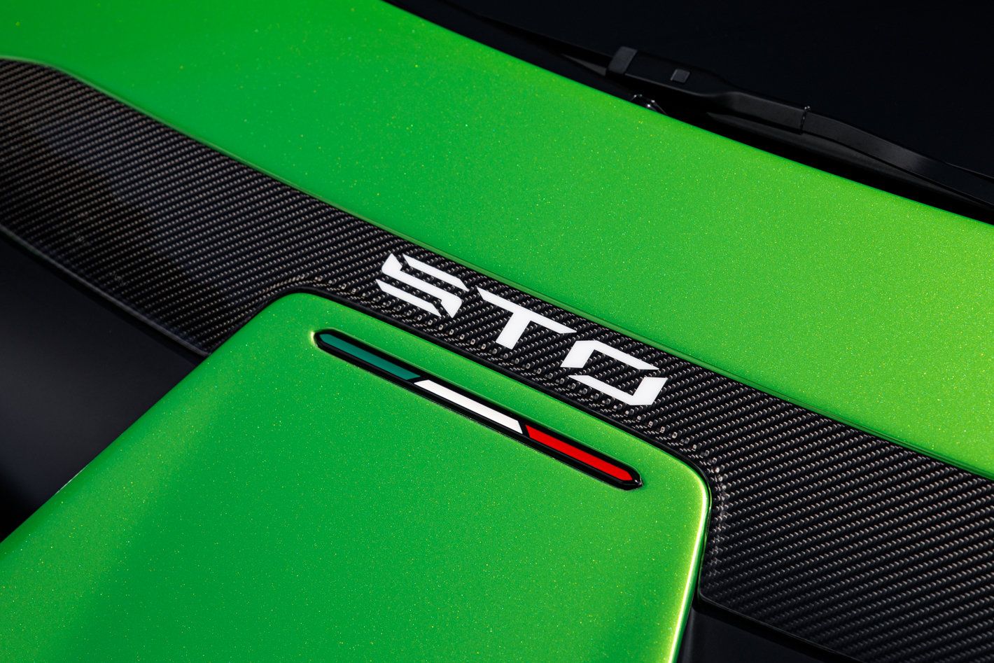 Used 2023 Lamborghini Huracan STO RWD image 5