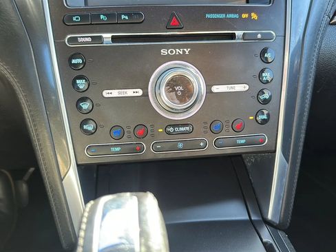 Used 2017 Ford Explorer Platinum image 20