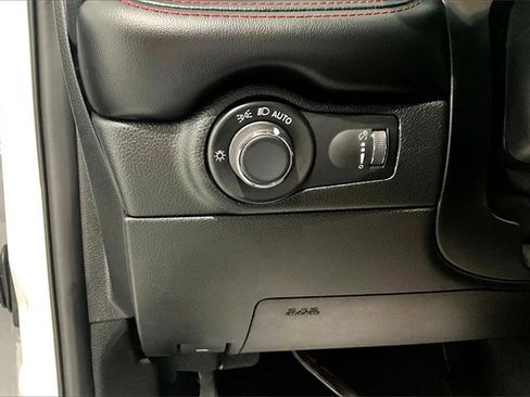 Used 2025 Dodge Durango R/T image 38