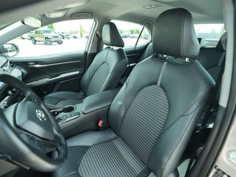 Used 2023 Toyota Camry SE FWD image 39