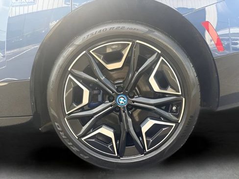 Used 2024 BMW iX xDrive50 w/ Sport Package AWD/4WD image 41