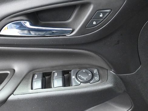 Used 2024 Chevrolet Equinox LT image 26