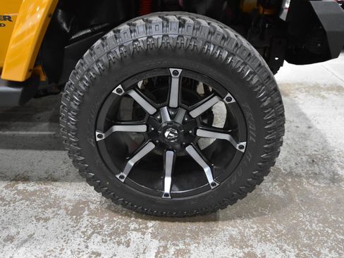 Used 2014 Jeep Wrangler Unlimited Sahara AWD/4WD image 53