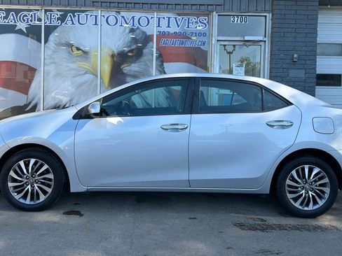 Used 2017 Toyota Corolla XLE w/ Carpet Mat Package (TMS) image 5