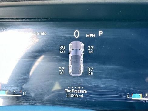 Used 2024 Jeep Grand Cherokee Limited image 12