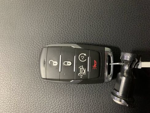 Used 2025 RAM 1500 Big Horn AWD/4WD image 16