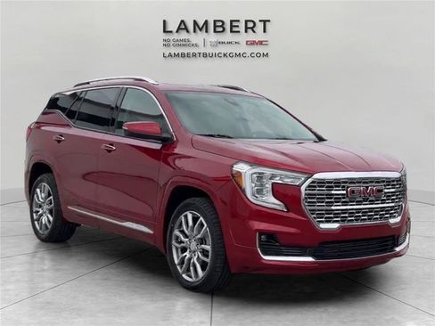 Used 2023 GMC Terrain Denali w/ Denali Premium Package image 7