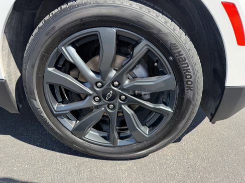 Used 2023 Chevrolet Equinox RS w/ RS Leather Package image 28