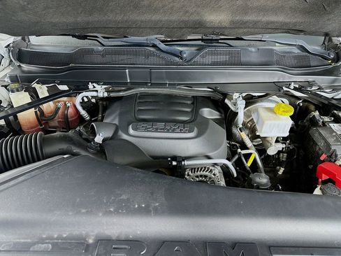 Used 2019 RAM 2500 Big Horn AWD/4WD image 30