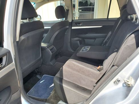 Used 2013 Subaru Outback 2.5i Premium w/ All-Weather Pkg AWD/4WD image 28
