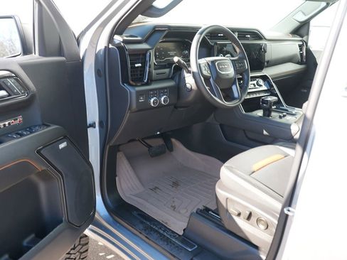 Used 2024 GMC Sierra 1500 AT4 w/ AT4 Premium Package image 16