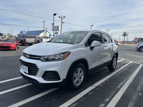 Used 2020 Chevrolet Trax LS w/ Tint and Cruise Package image 3