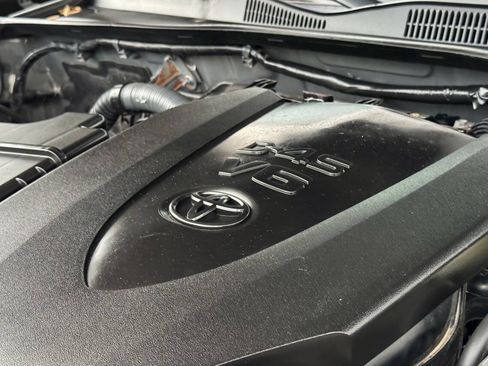 Used 2016 Toyota Tacoma SR5 w/ Towing Package AWD/4WD image 30
