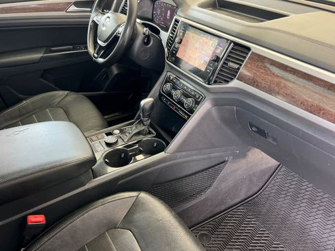 Used 2018 Volkswagen Atlas SEL Premium AWD/4WD image 18
