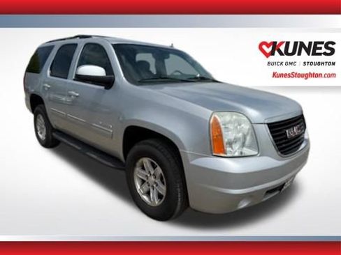 Used 2012 GMC Yukon SLT w/ SLT-2 Equipment Package AWD/4WD image 1
