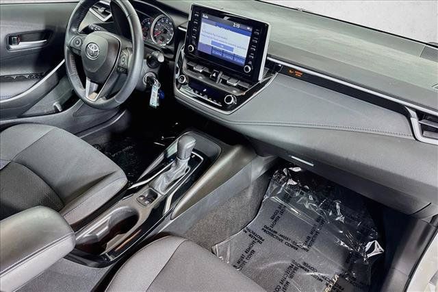 Used 2020 Toyota Corolla SE w/ Carpet Mat Package (TMS) FWD image 26