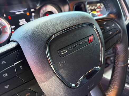 Used 2021 Dodge Challenger R/T Scat Pack RWD image 11