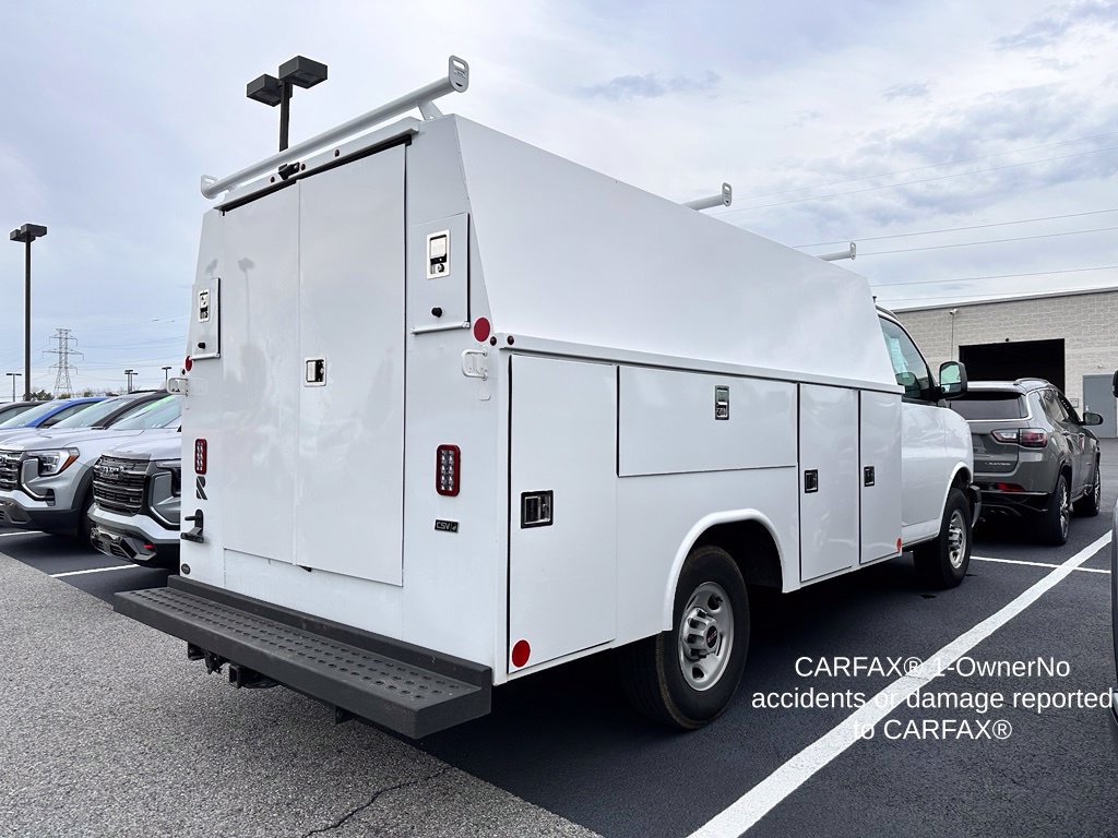 Used 2025 GMC Savana 3500 w/ Power Convenience Package RWD image 4