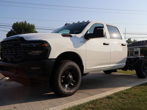 New 2025 RAM 3500 Tradesman image 7