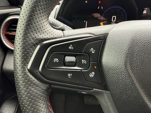 Certified 2024 Chevrolet Trax RS image 18