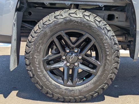 Certified 2020 Chevrolet Silverado 1500 Custom Trail Boss w/ Custom Convenience Package AWD/4WD image 44