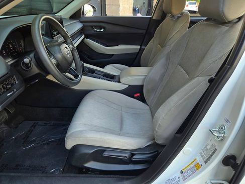 Used 2024 Honda Accord LX image 17